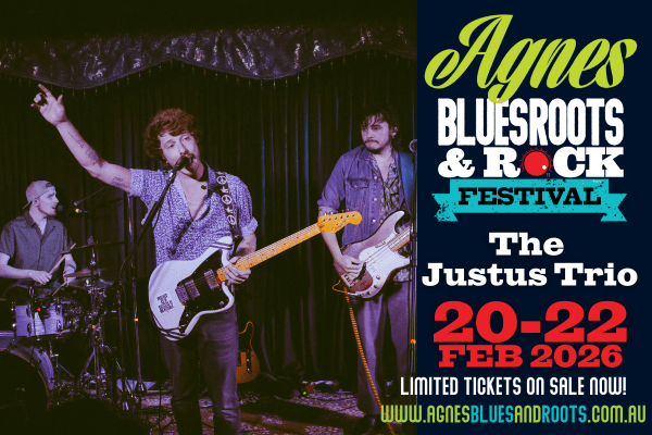 the justus trio wide band graphic